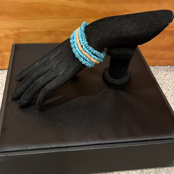 5 Stretch Bracelets - Picture 2 of 6